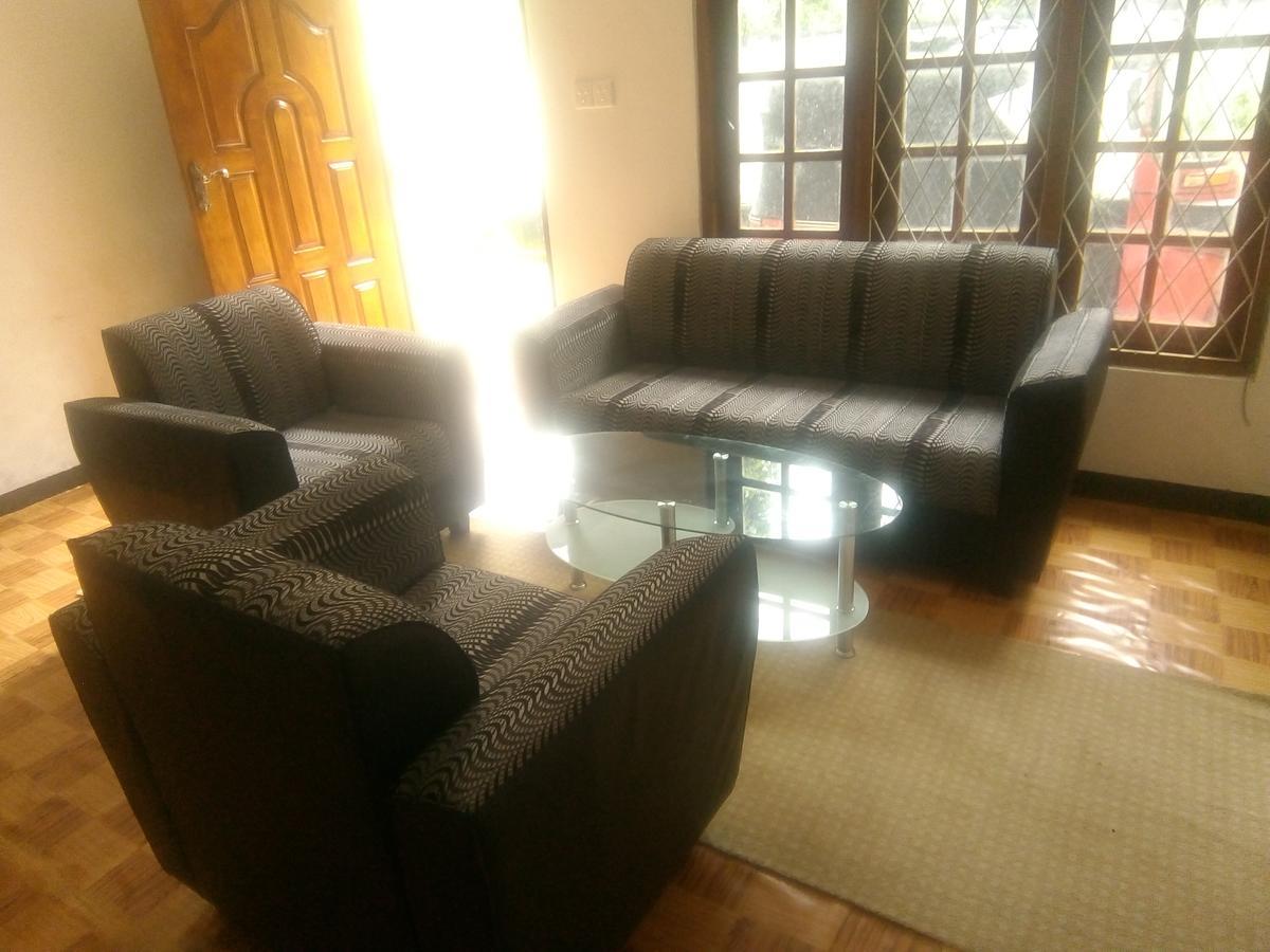 Trinish Homestay Хатон Екстериор снимка