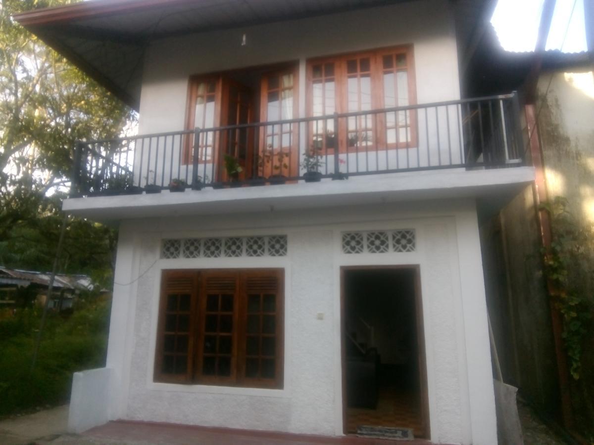 Trinish Homestay Хатон Екстериор снимка