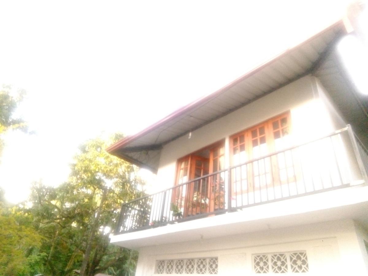 Trinish Homestay Хатон Екстериор снимка
